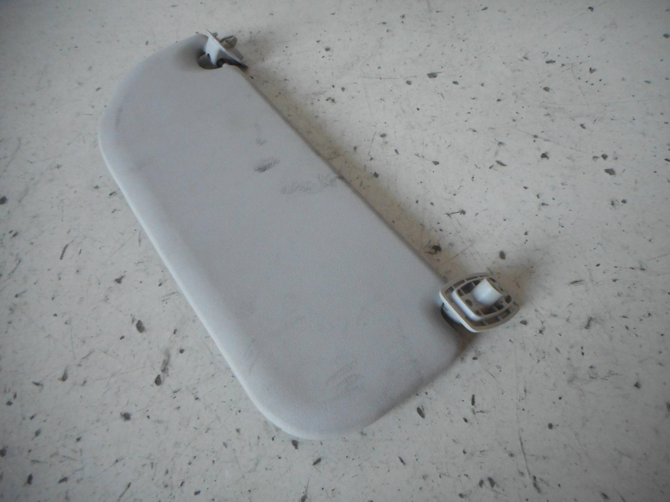 Aletta parasole parabrezza sx.